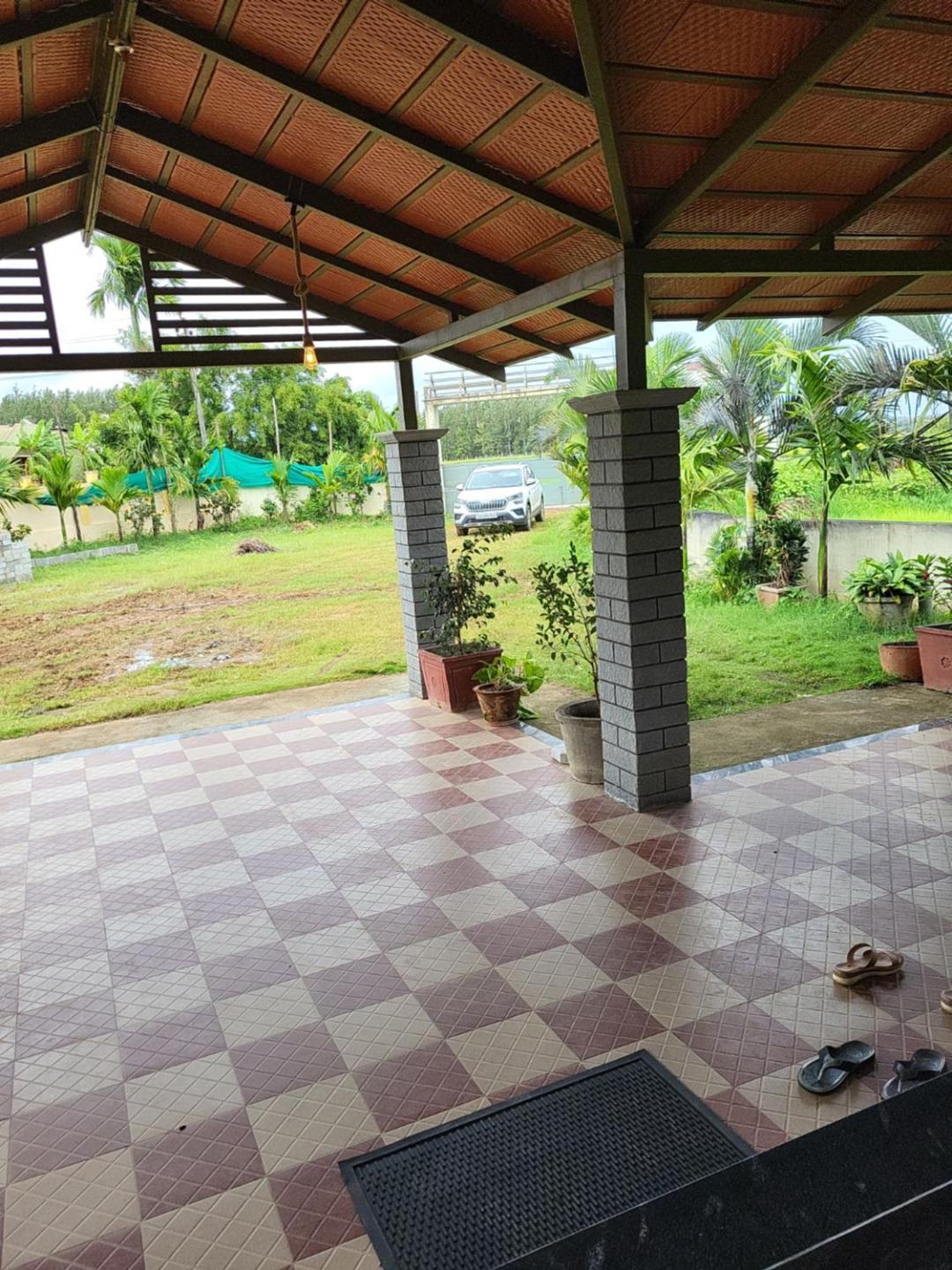 The Grassland Homestay Chikmagalūr Exteriör bild